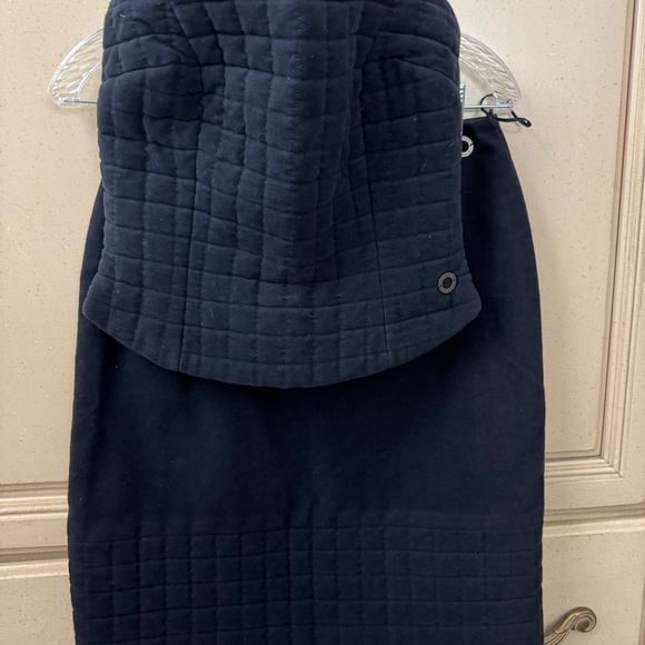 Stunning Chanel 2 piece Quilted outfit. Size 40 - Picture 4 of 10
